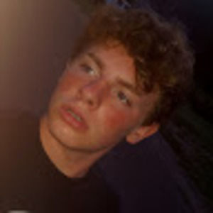 Meet your Posher, Levi